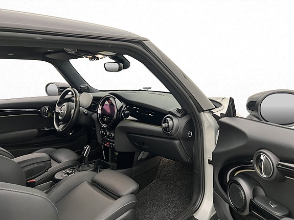 MINI Cooper S 25 of 30