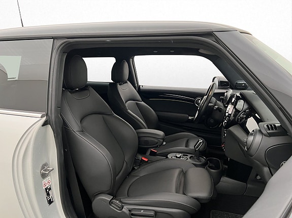 MINI Cooper S 26 of 30