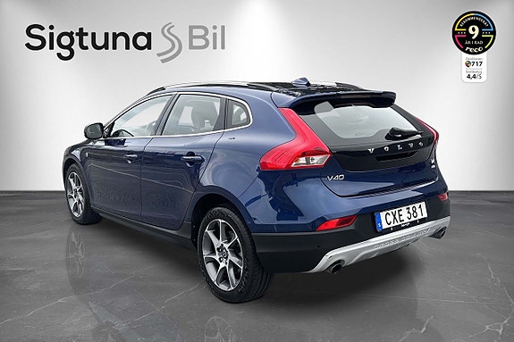 Volvo V40 Cross Country 3 of 20