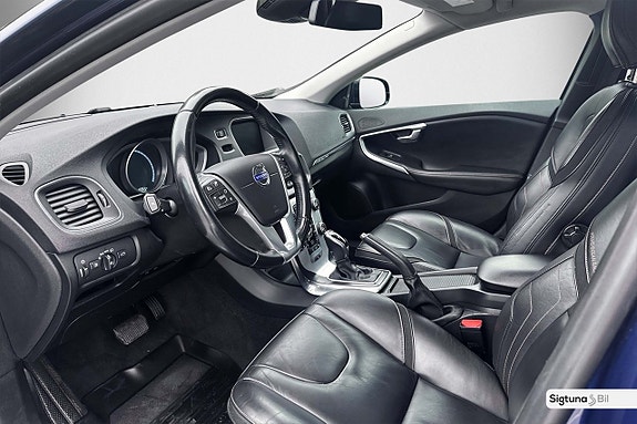 Volvo V40 Cross Country 10 of 20