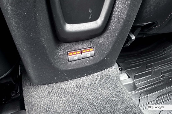 Volvo V40 Cross Country 20 of 20