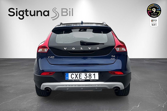 Volvo V40 Cross Country 4 of 20