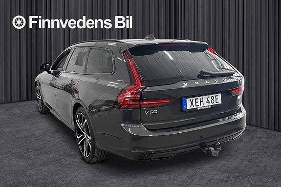 Volvo V90 2 of 26