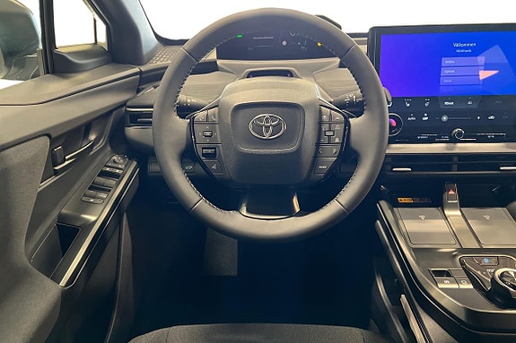 Toyota C-HR 9 of 19
