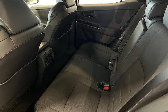 Toyota C-HR 11 of 19