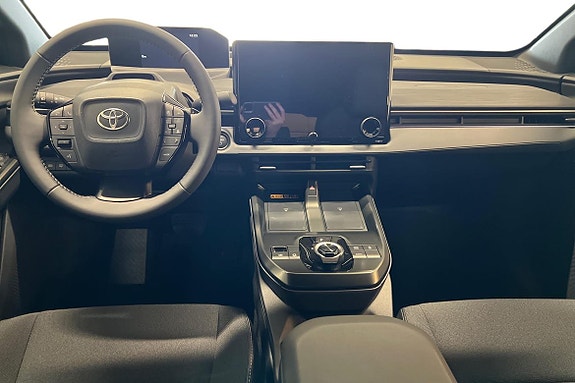 Toyota C-HR 8 of 19