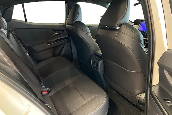 Toyota C-HR 7 of 19