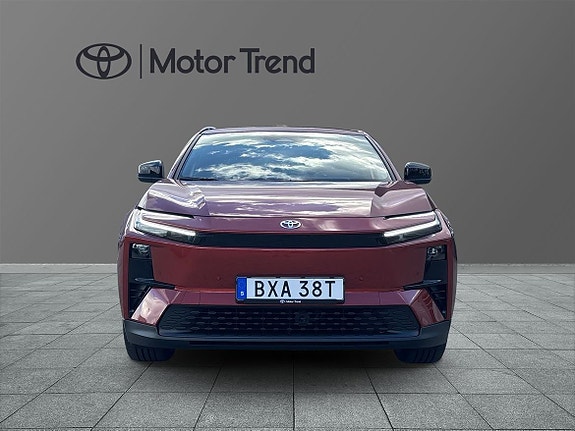 Toyota C-HR 6 of 13