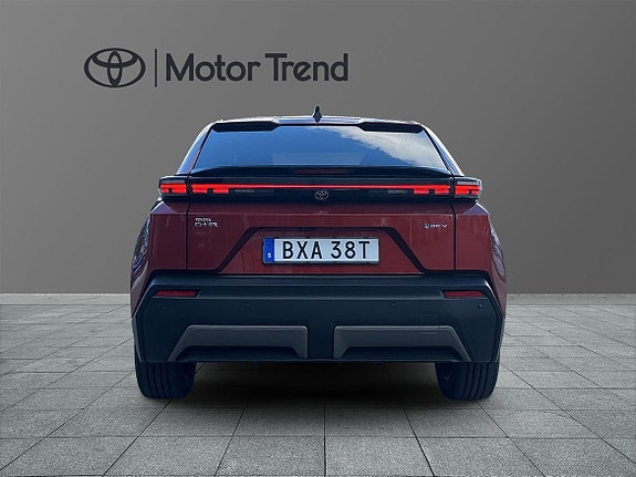 Toyota C-HR 5 of 13