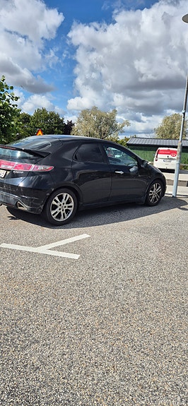 Honda Civic 2 of 3