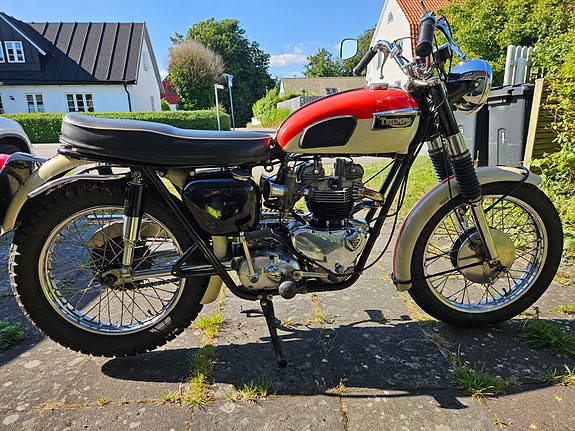 Triumph Trophy 5 of 5