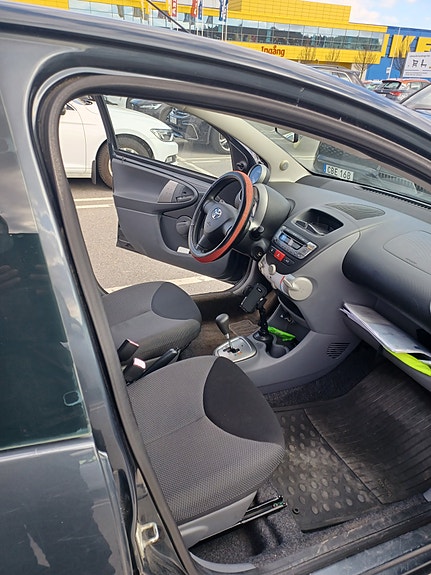 Toyota Aygo 5 of 9