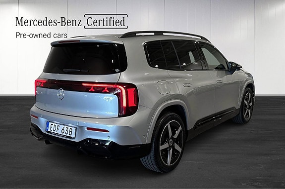 Mercedes-Benz GLB250+ 3 of 16