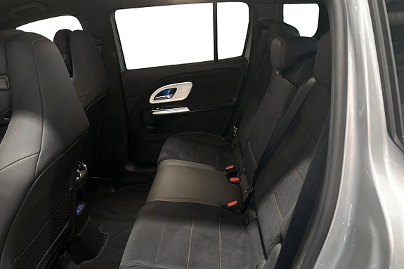 Mercedes-Benz GLB250+ 10 of 16