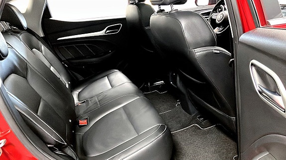 MG ZS 5 of 9