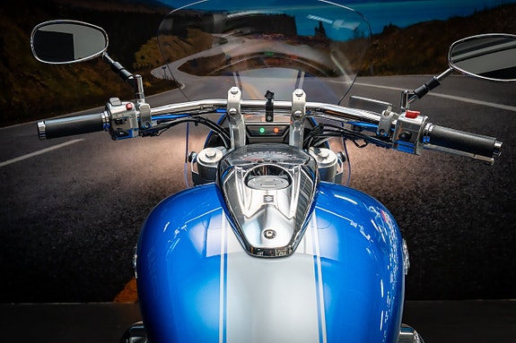 Suzuki M1800R Intruder 8 of 13