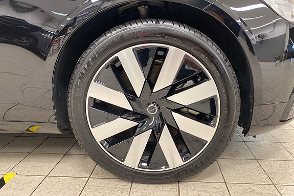 Volvo V90 12 of 16