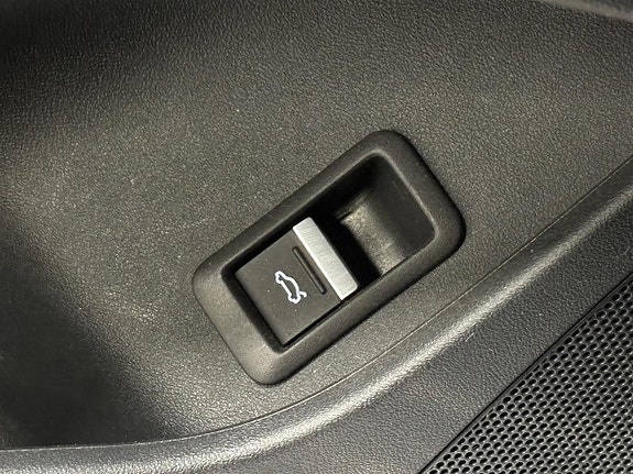 Audi Q4 e-tron 12 of 13