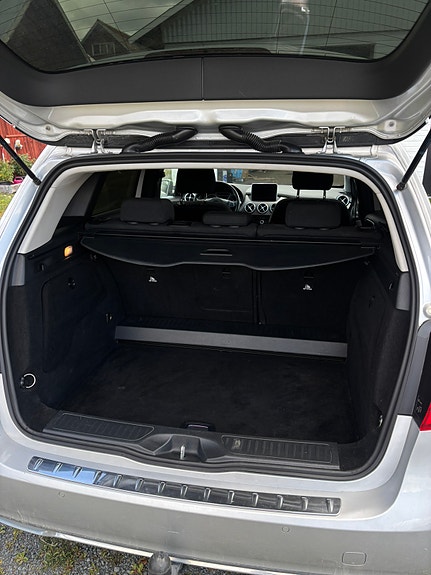 Mercedes-Benz B200 6 of 10