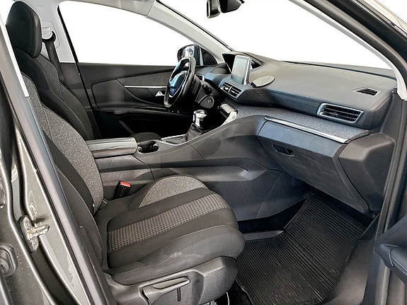 Peugeot 3008 10 of 16