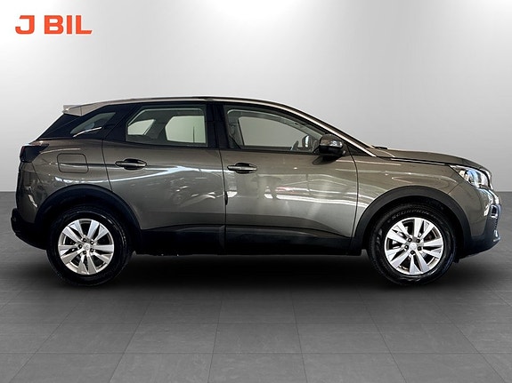 Peugeot 3008 13 of 16