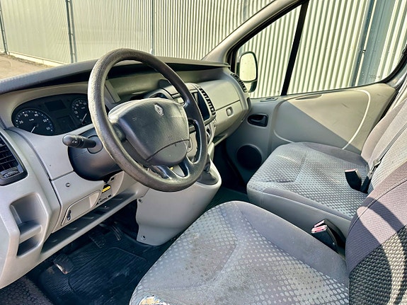 Renault Trafic 9 of 10