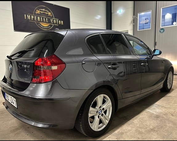 BMW 118d 6 of 16