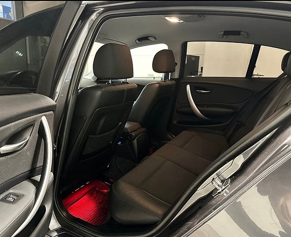 BMW 118d 9 of 16