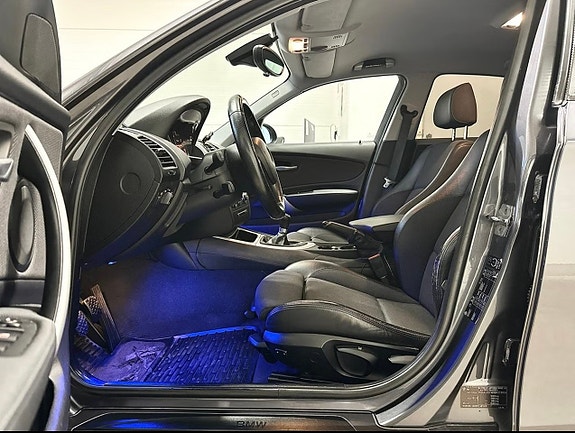 BMW 118d 8 of 16