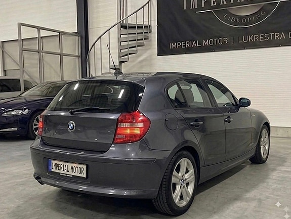 BMW 118d 2 of 16