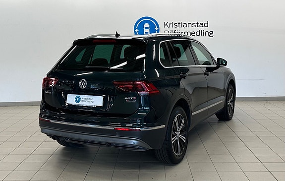 Volkswagen Tiguan 8 of 12