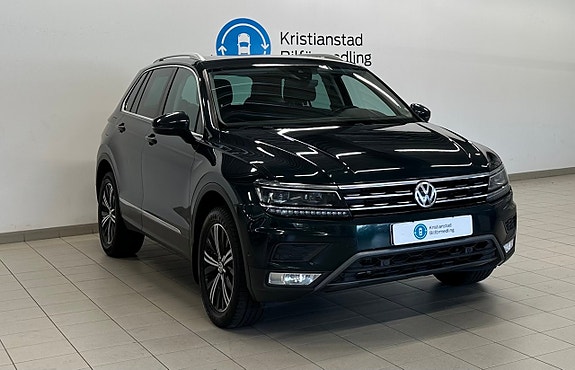 Volkswagen Tiguan 5 of 12