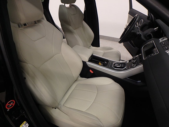 Land Rover Range Rover Evoque 26 of 29