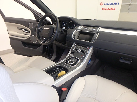 Land Rover Range Rover Evoque 22 of 29