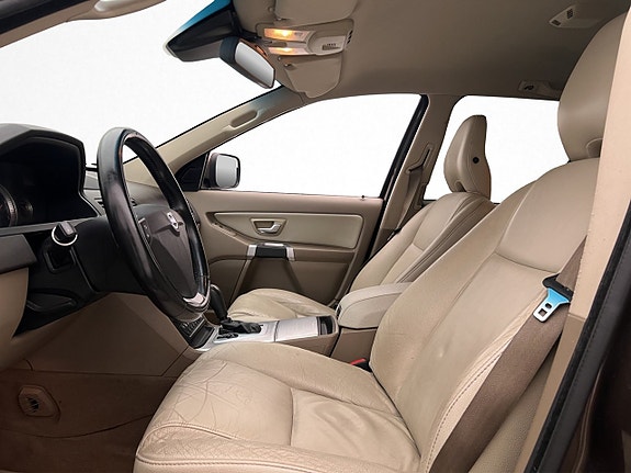 Volvo XC90 16 of 26