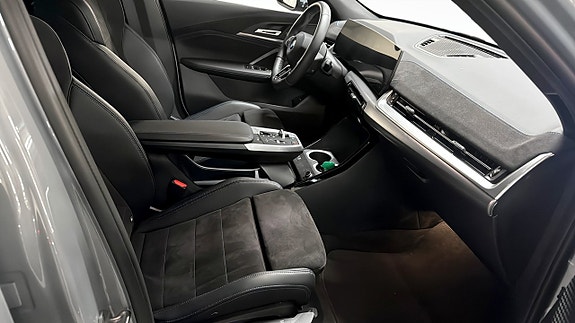 BMW iX2 3 of 12