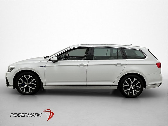 Volkswagen Passat 2 of 30