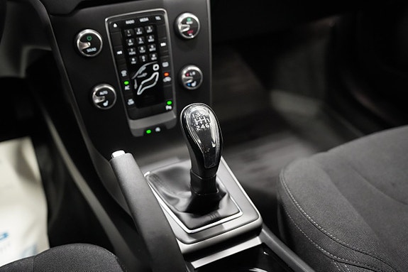 Volvo V40 13 of 20