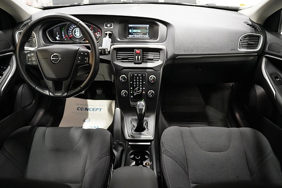 Volvo V40 9 of 20
