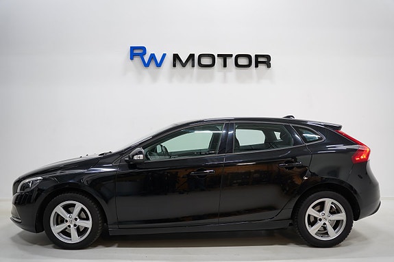 Volvo V40 3 of 20