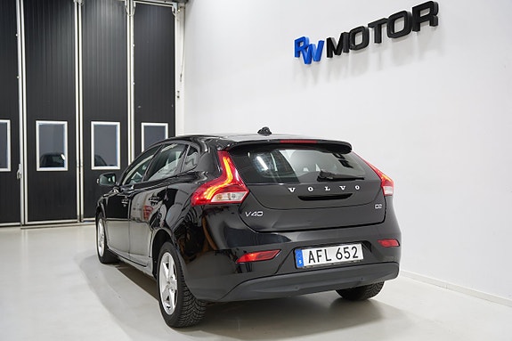 Volvo V40 4 of 20
