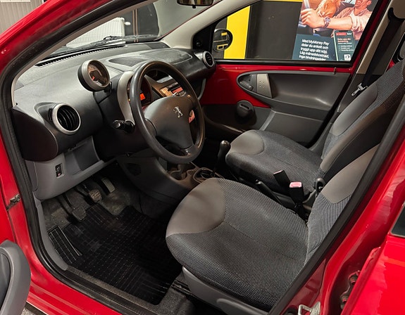 Peugeot 107 9 of 15