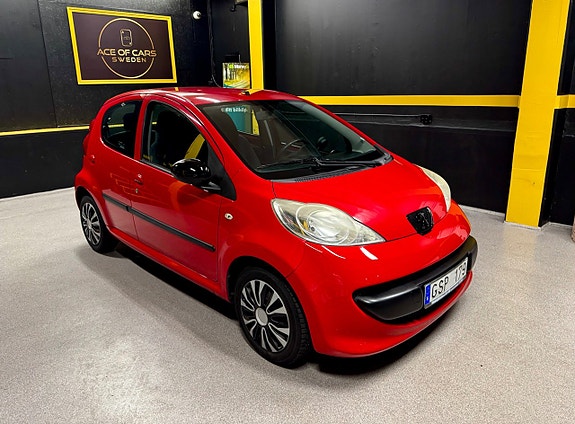 Peugeot 107 2 of 15