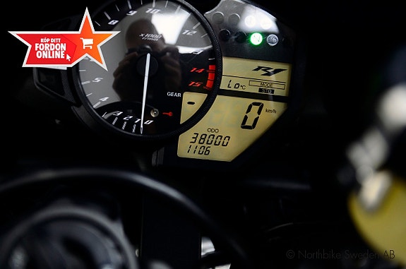 Yamaha Yzf-r1 13 of 14