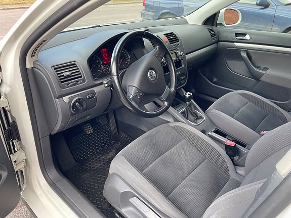 Volkswagen Golf I 9 of 18