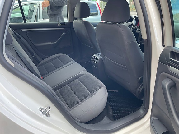 Volkswagen Golf I 16 of 18