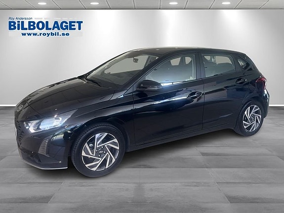 Hyundai i20 2 of 14