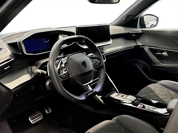 Peugeot 2008 5 of 17