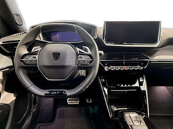 Peugeot 2008 6 of 17