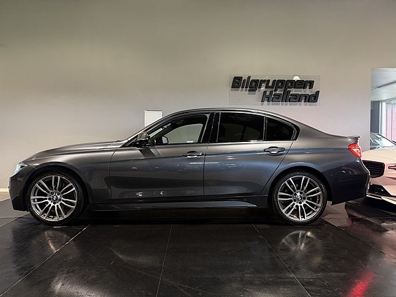 BMW 330i 2 of 30